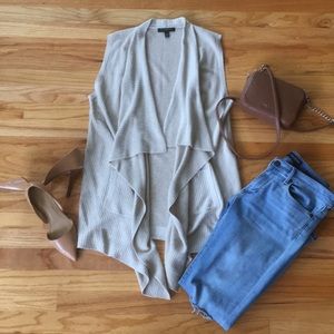 BR Flowy Sleeveless Knit Cardigan